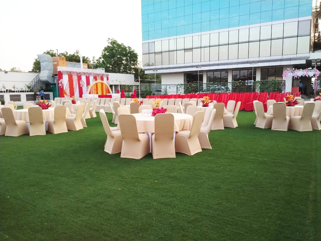 Vega Lawn