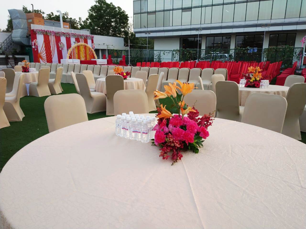 Vega Lawn Evening Setup